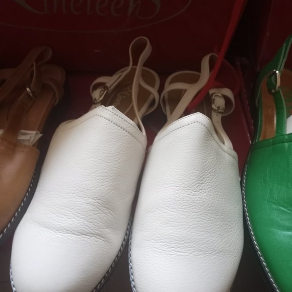 Nineteens - Picture 8 of 13